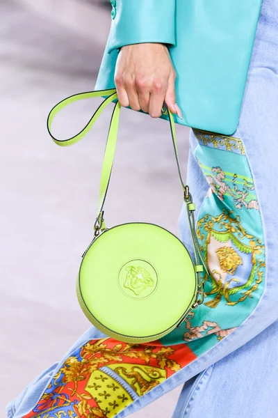 Look 57